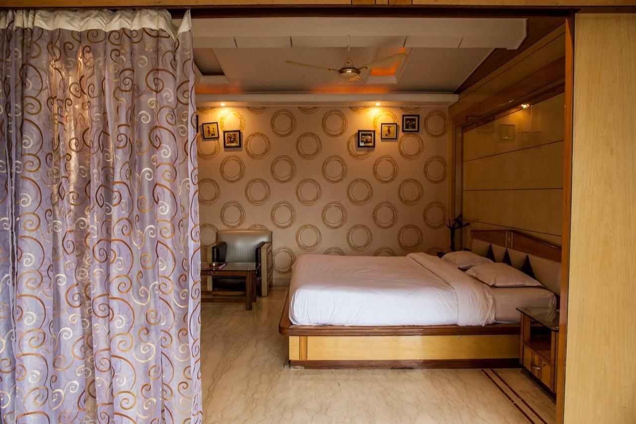 Hotel Welcome Palace Agartala Dış mekan fotoğraf